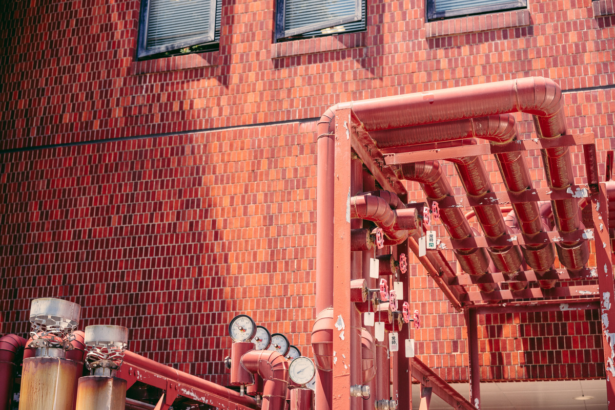 Red | A7R & Carl Zeiss Sonnar 55mm F1.8 | 1/60s f/5.6 ISO160 55mm