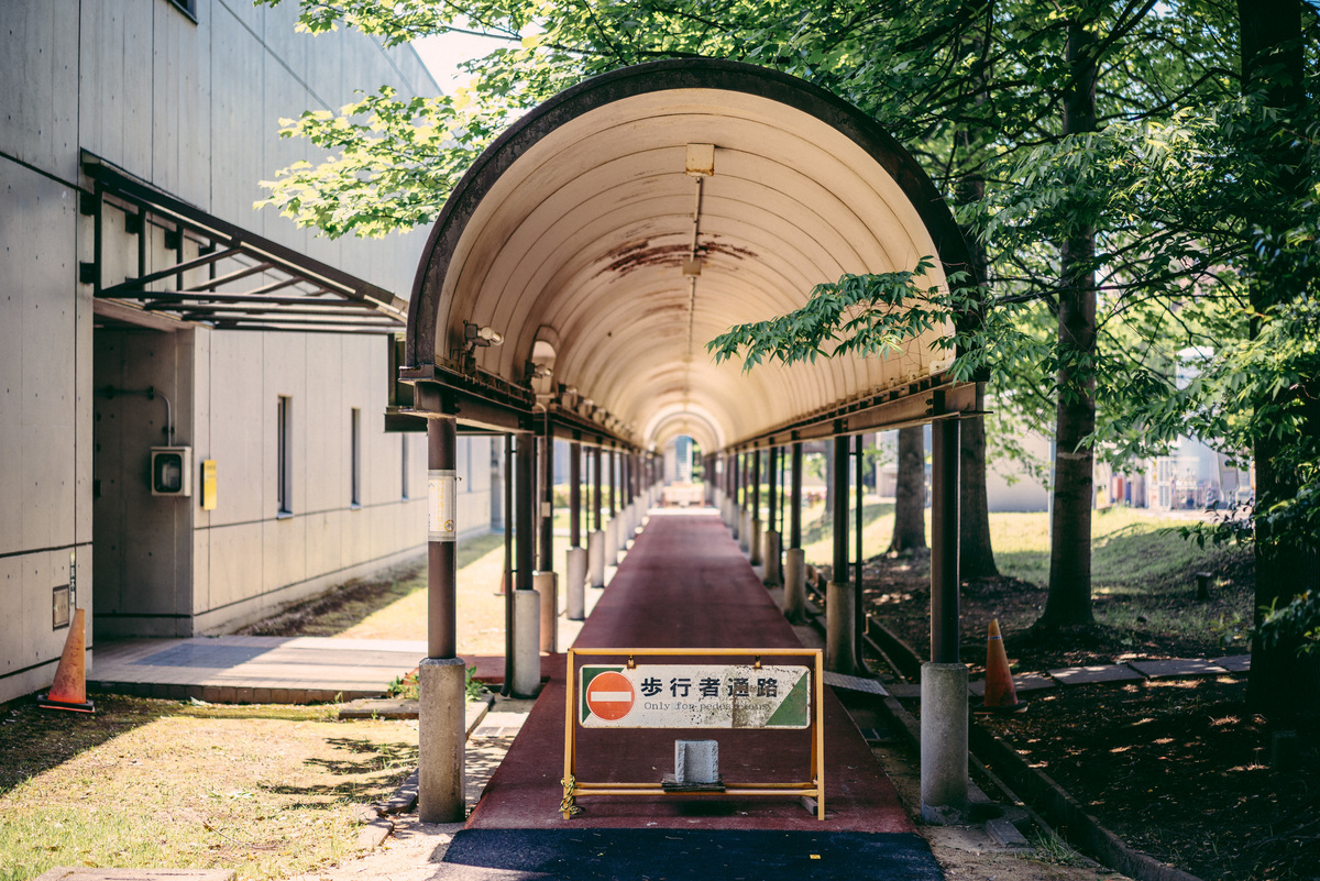 Only for pedestrians | A7R & Carl Zeiss Sonnar 55mm F1.8 | 1/100s f/1.8 ISO100 55mm